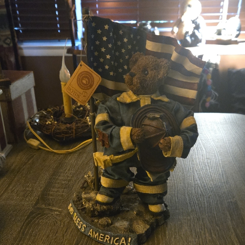 Boyds Bears Patriotic Bear Figurine - Blue and Brown